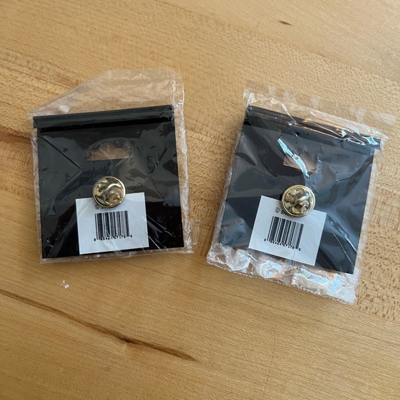 🔥2 Vintage San Francisco Hat Pins Street Cable Car Trolley Lapel Jacket Gold - Picture 2 of 3